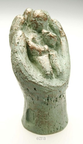 Beeld 15d in Zijn hand 9cm groen