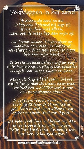 Minikaart voetstappen in het zand