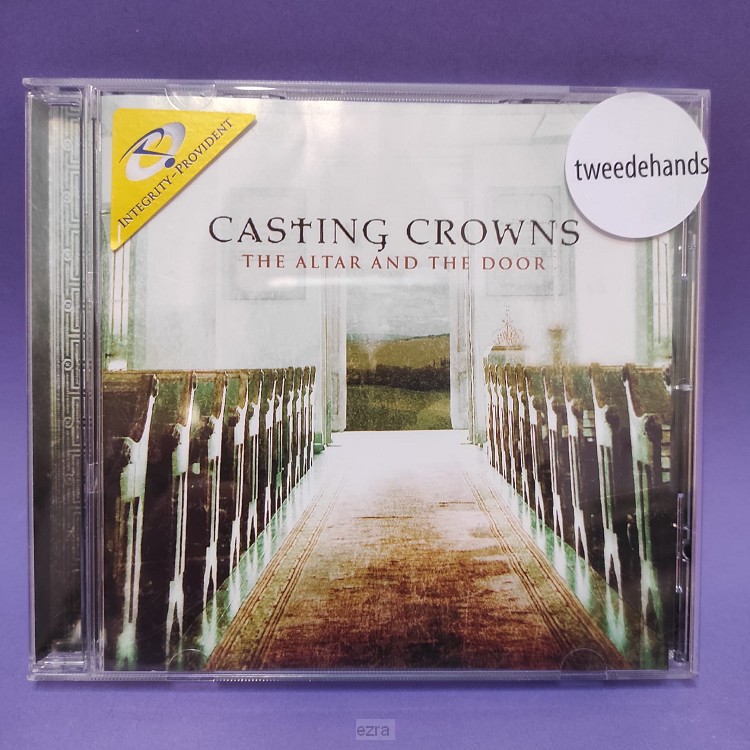 Altar and the door [2dehands]