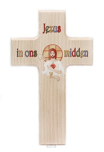 Kruis hout 15cm Jezus in ons midden