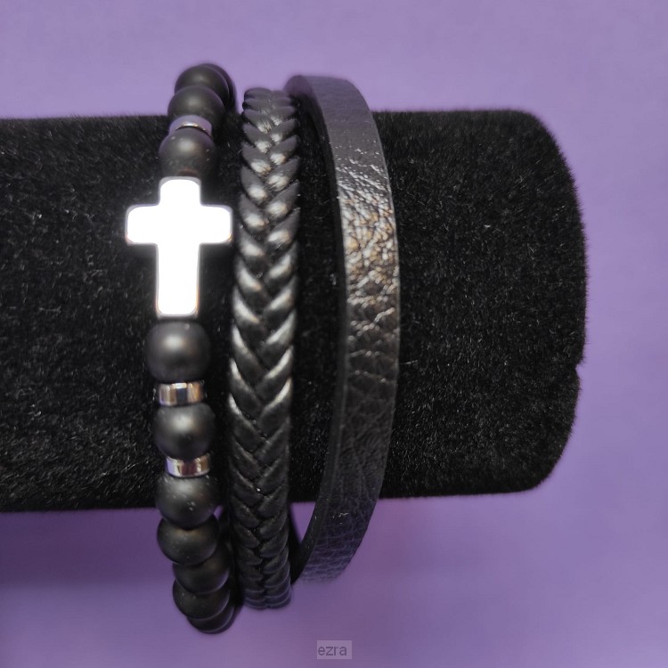 Armband leer/kralen kruisje zwart 21cm