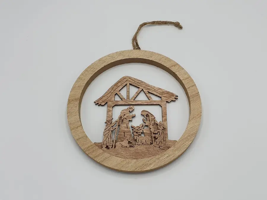 Wooden nativity hanger 22cm